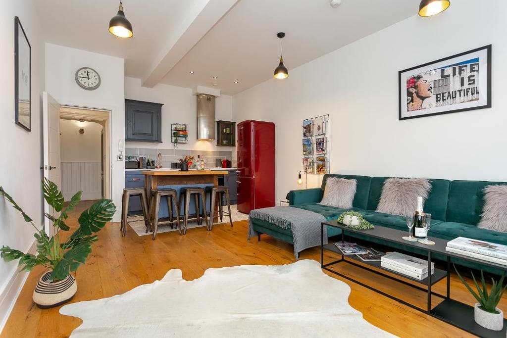 The Old School House Image 1