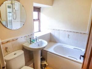 Rowan Cottage, Skipton Image 2