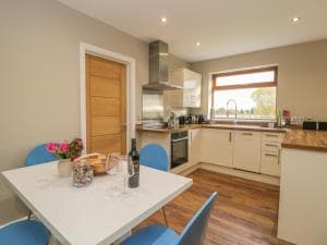 Little Acres, Selby Image 2