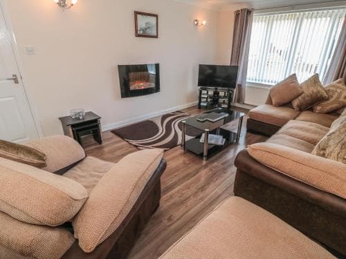 La Rochelle, Whitby Image 3