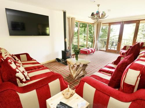 Pond Farm Woodlands, Whitby Image 3