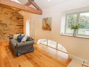 Morgan's Barn, Huddersfield Image 2