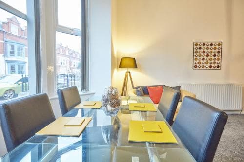 Host & Stay - Diamond Apartments Image 6