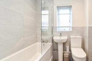 Fewster Apartment - City Centre location with free parking Image 3