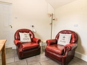 Cowshed Cottage Image 1