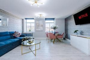 Stunning Executive Apartment - 10 Mins From Leeds Image 2