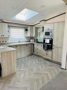 Brackencroft Lodge with Hot Tub Image 1