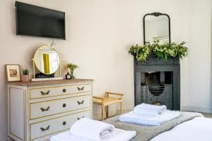 5 Precentors Court Image 2