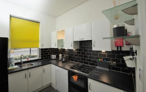 Strawberry Apartment Image 3