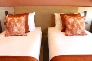 Hex Hotel at Yorkshire Wildlife Park Image 3