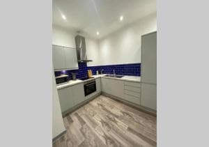Best Priced Apartment In Doncaster #19 Image 6