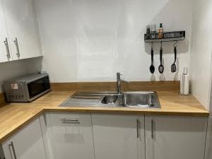 Queens Apartment - Lovely entire apartment Image 3