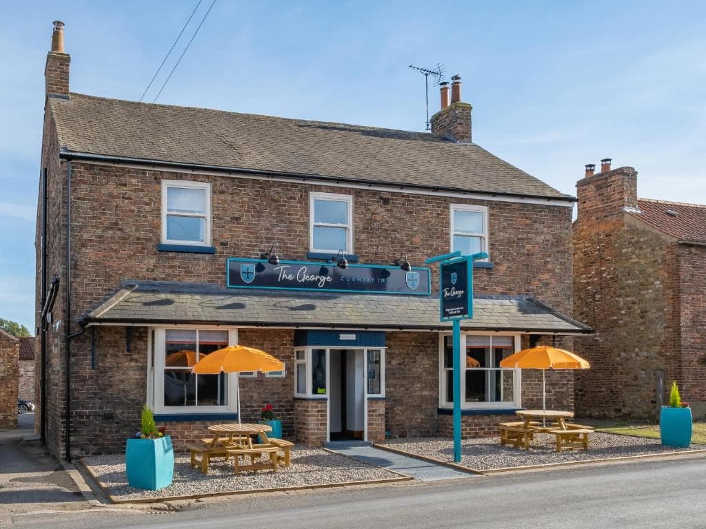 The George Country Inn Image 1
