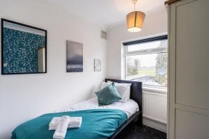 Stylish Contractor House & Friends & Free Parking & City Centre Image 2