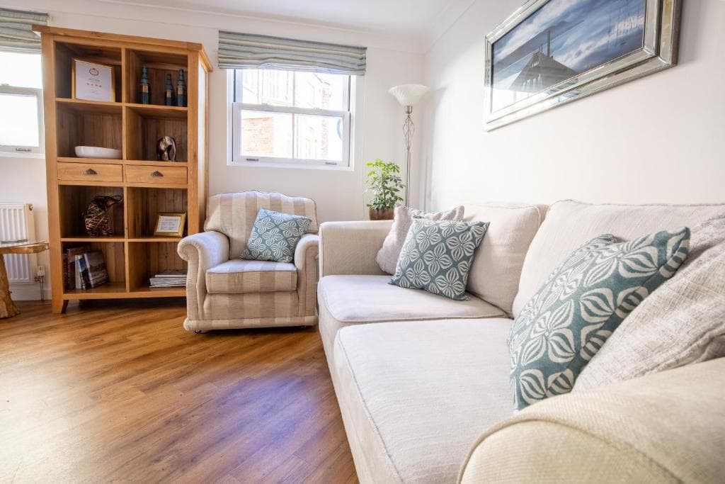 Number Seven Cottage Image 1