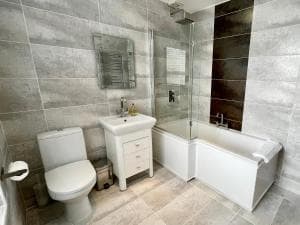 Alexandra House Image 1