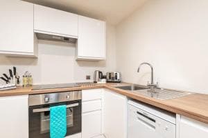 NEW Luxury NYC Style Loft with Cinema Room Image 2