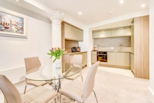 The Butler Suite Image 3