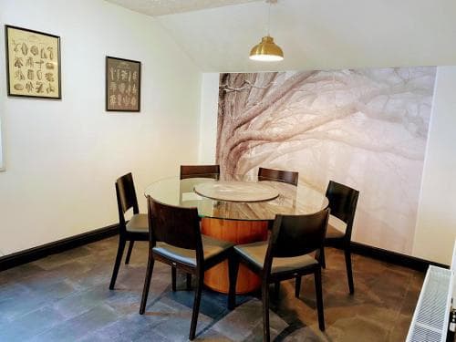 Harrogate Town Center 3 bedroom 3-5 people Image 3