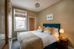 Montrose House Image 2