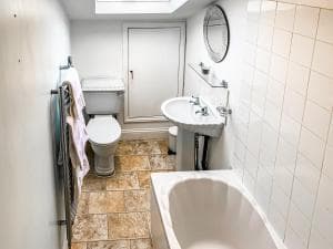 The Victoria - Free Parking - With Our Neighbouring Homes Sleeps 6,12,18 - York Holiday Home Image 2