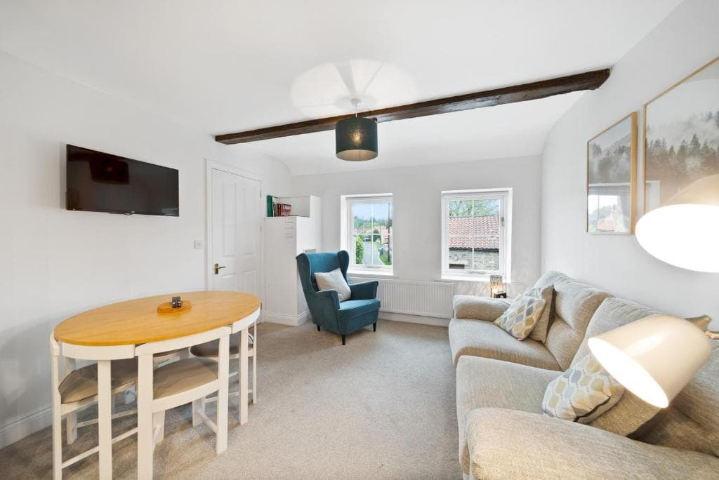 Pass the Keys Lovely 1 bedroom property in central of location Image 1