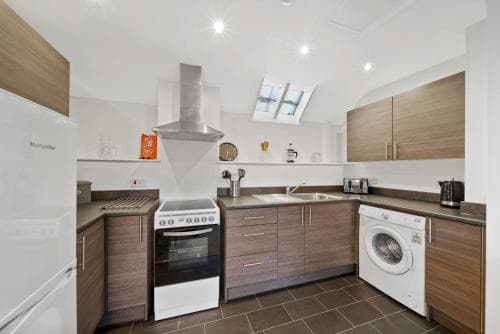 Pass the Keys Lovely 1 bedroom property in central of location Image 3