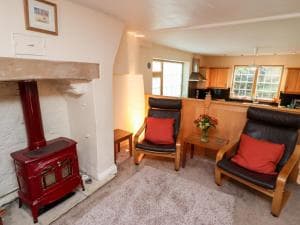 Damson Cottage Image 2