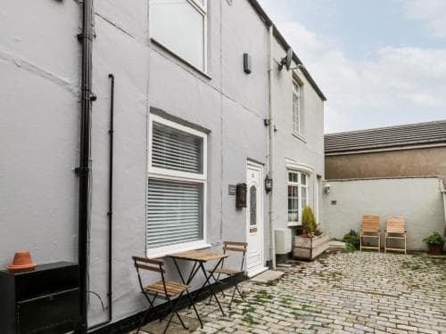 3 Prospect Terrace Image 3