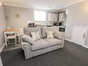 3 Prospect Terrace Image 2