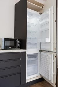 Coastline Villas - Heart of Redcar 1 & 2 Bed New Apartments, ideal for contractors and holidayers Image 2