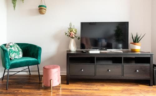 Stylish 2 Bed city centre apartment Image 3