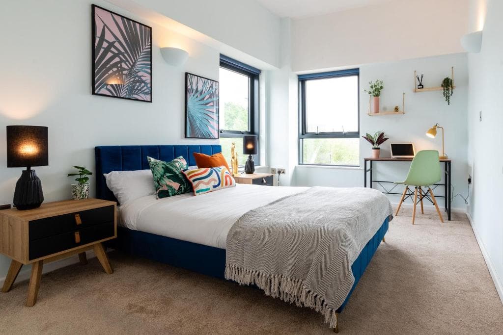 Stylish 2 Bed city centre apartment Image 1