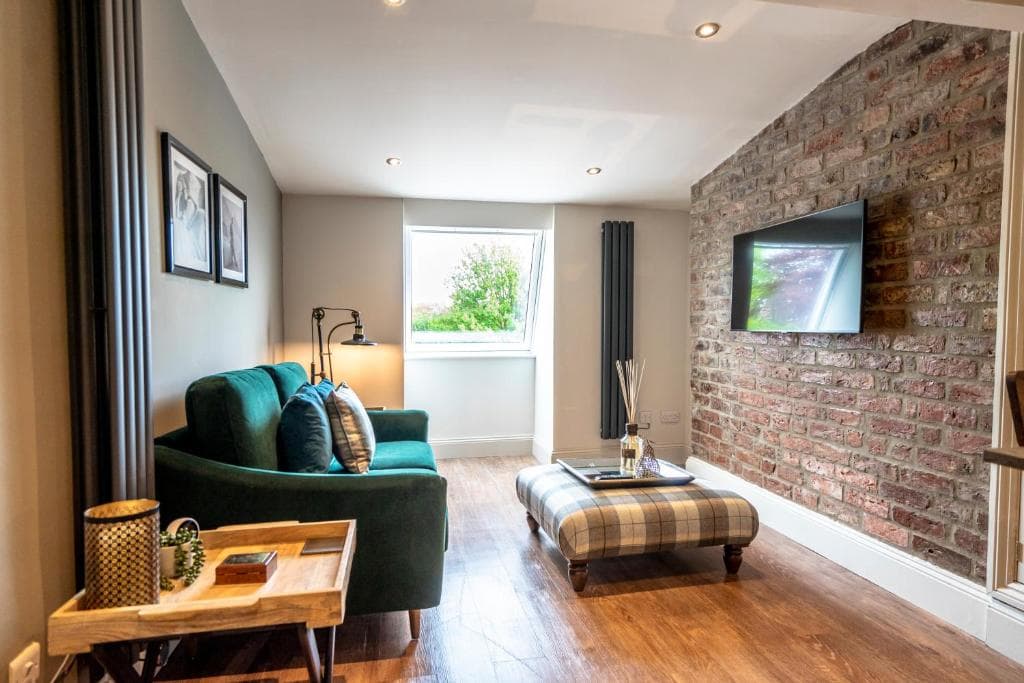 The Loft at Dukes Townhouse Image 1