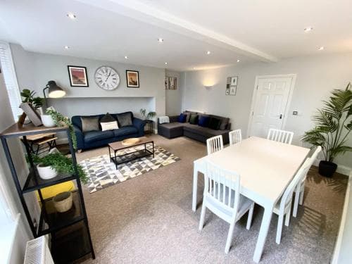 9A Grosvenor Crescent Image 3