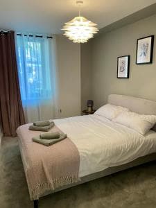 Central (yet tranquil), brand new 2-bed + free parking Image 2