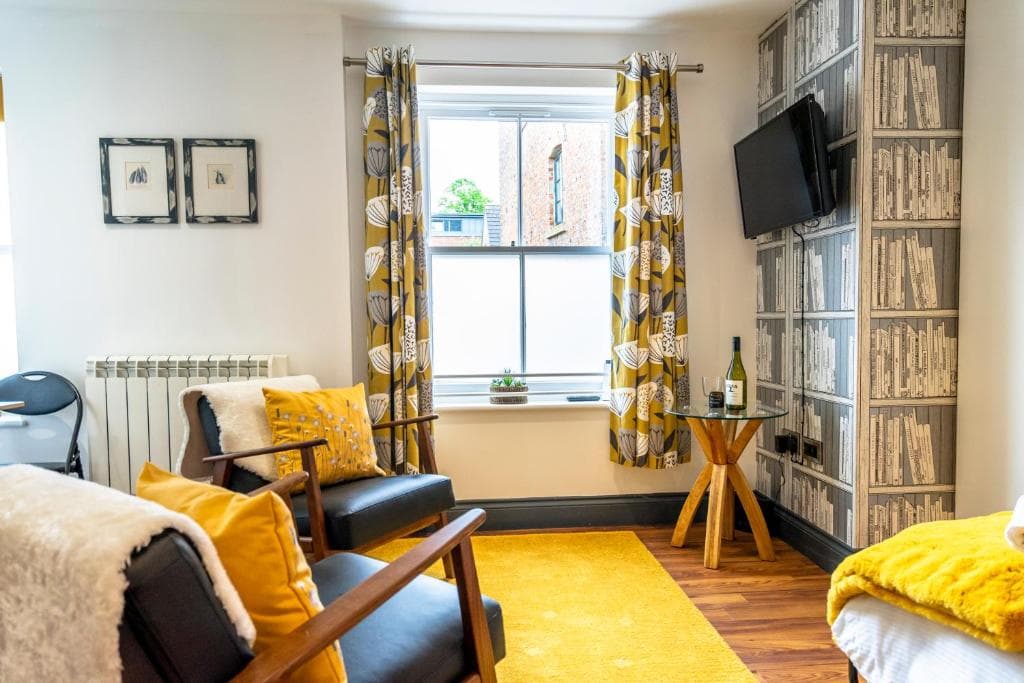 Robson House 3 Image 1