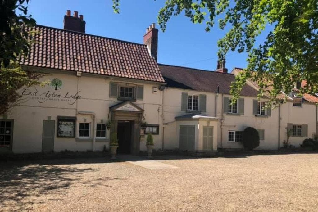 East Ayton Lodge Hotel Image 2