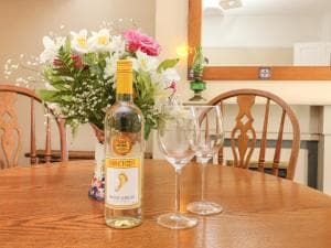 27 Montague Street Image 2