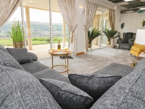 Myddelton Grange Image 3