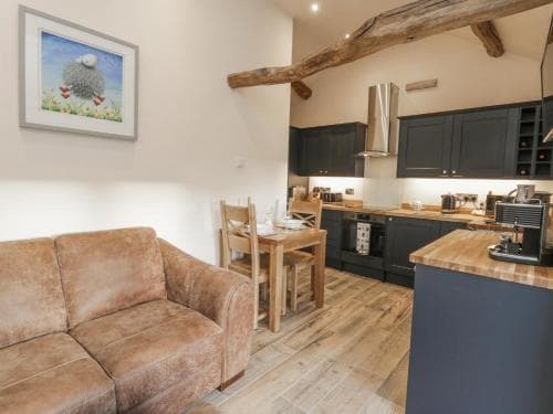 Little Esklets Image 3