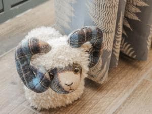 Little Esklets Image 2