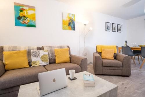 The Oystercatcher At The Bay, Filey Image 3