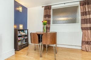 8A Wellington Terrace Image 2