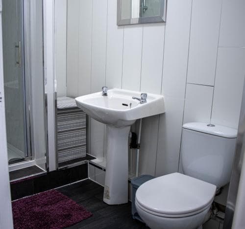 33 Turner street Image 3