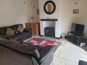 Fat Ox Cottage Image 1