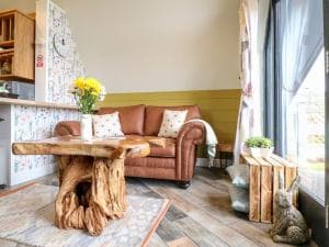 Buttercup Lodge Image 2