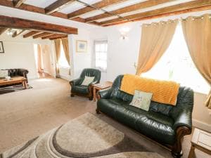 Woodlands Cottage Image 2