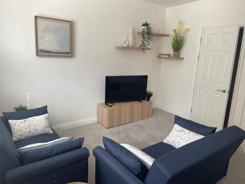 Apartment #4 - at 12 Story St Image 10