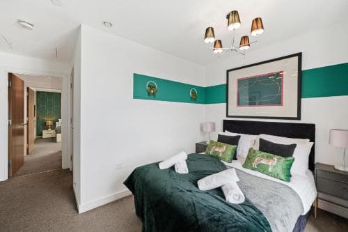 Lovely 2-bedroom apartment Image 3